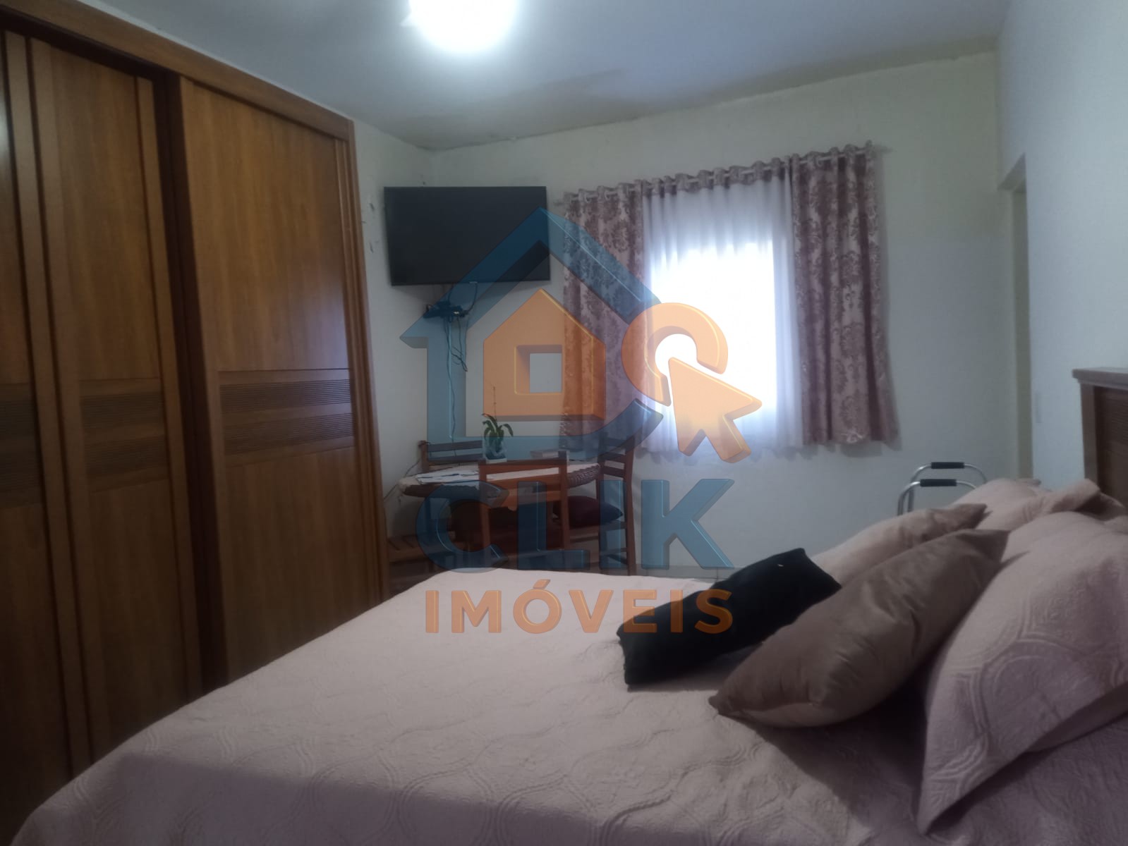 linda chacara em santa isabel