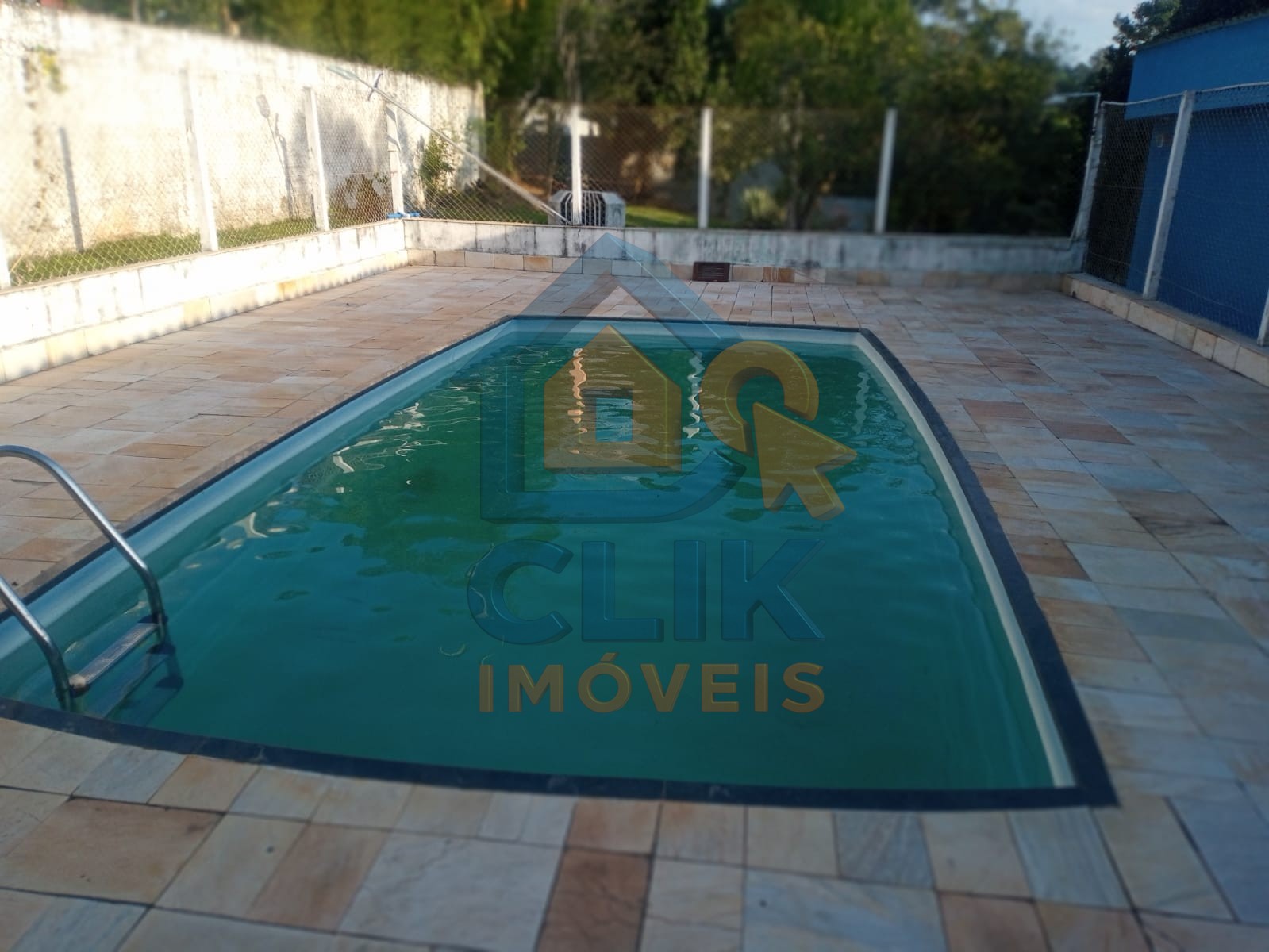 linda chacara em santa isabel